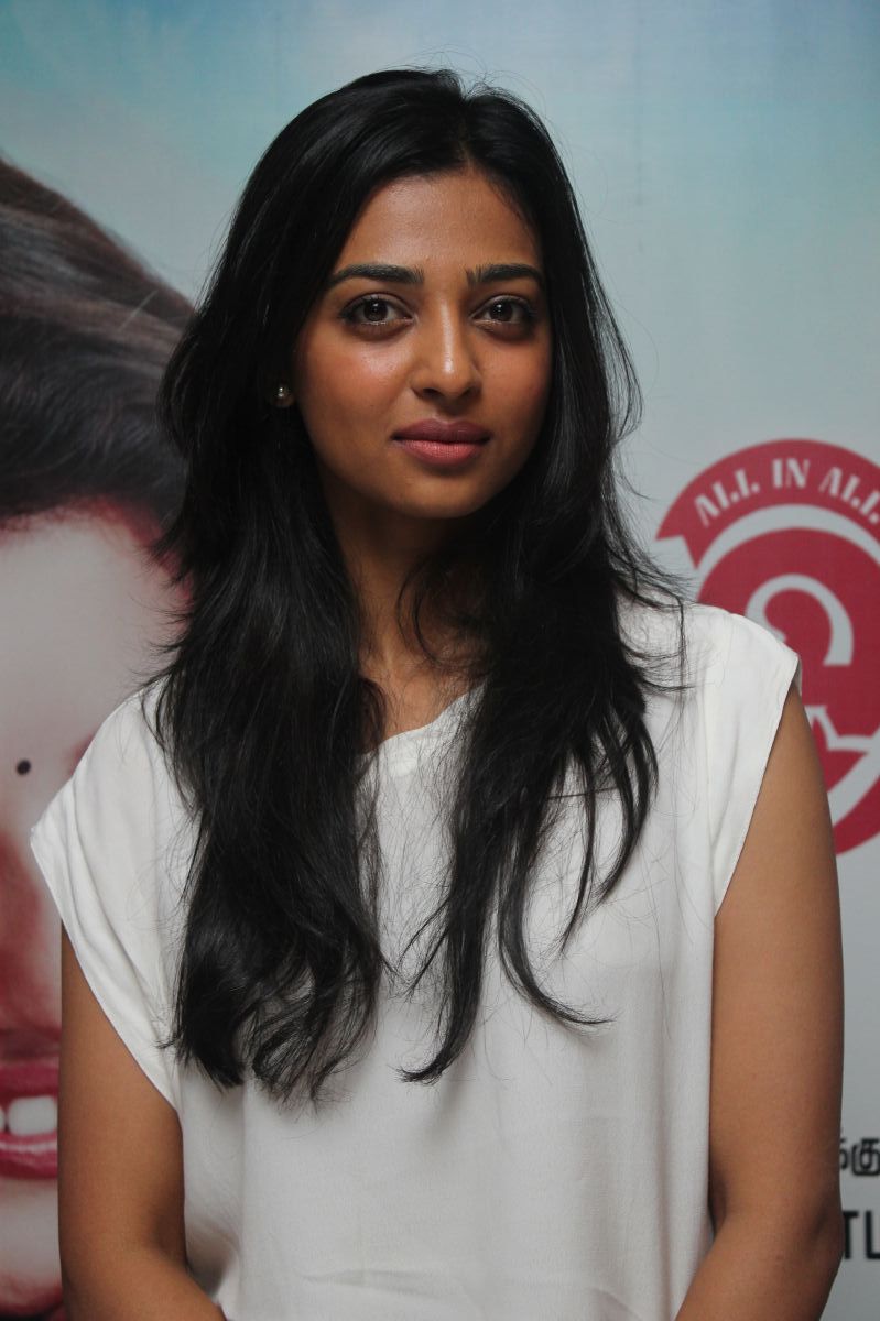 radhika-apte-modern  